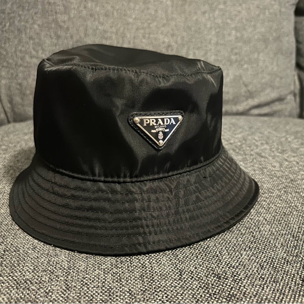 Prada bucket hate